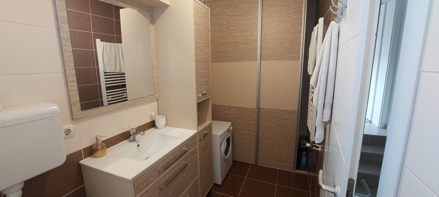 kuca na prodaju Novi Sad 650m2 518942