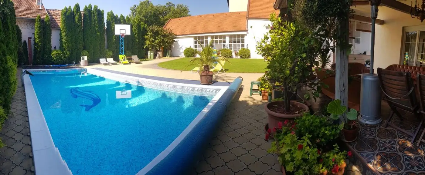 kuca na prodaju Futog 340m2 519138