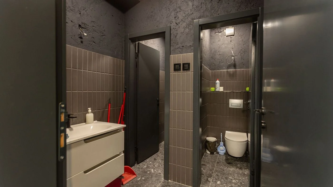 lokal na prodaju Novi Sad 226m2 519735