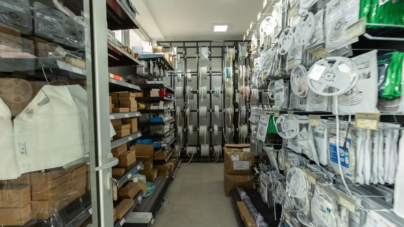 lokal na prodaju Novi Sad 226m2 519735