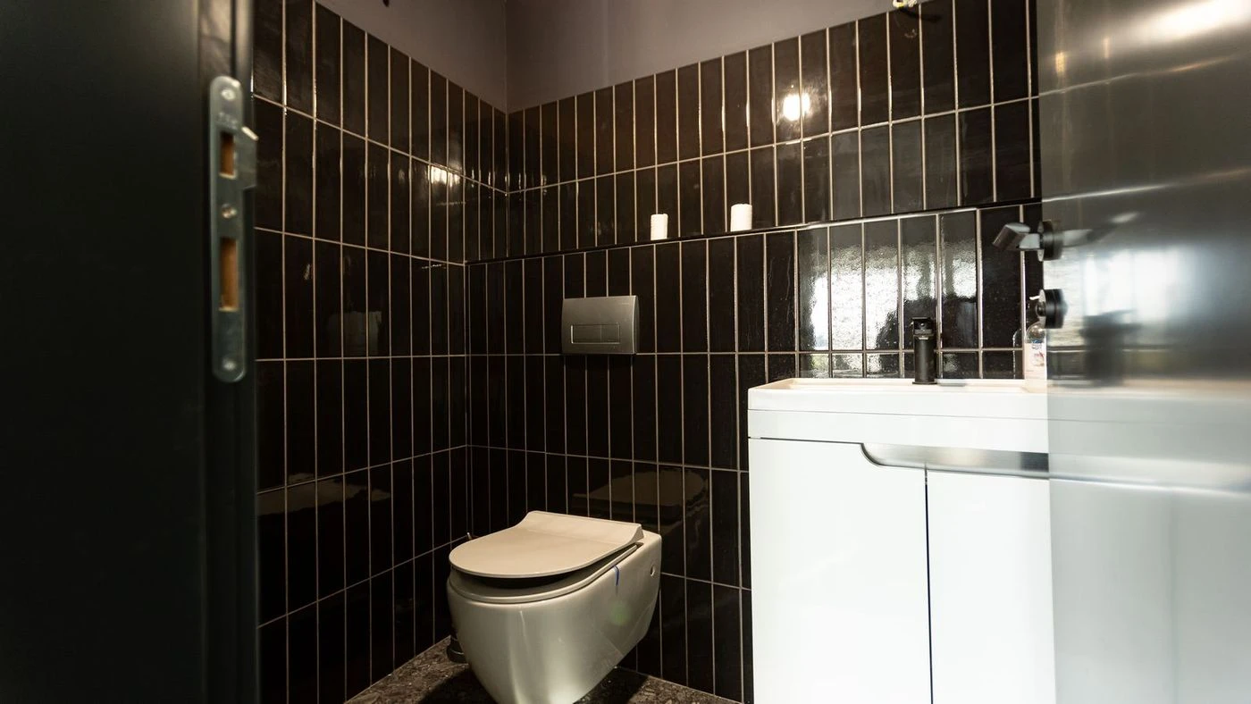lokal na prodaju Novi Sad 226m2 519735