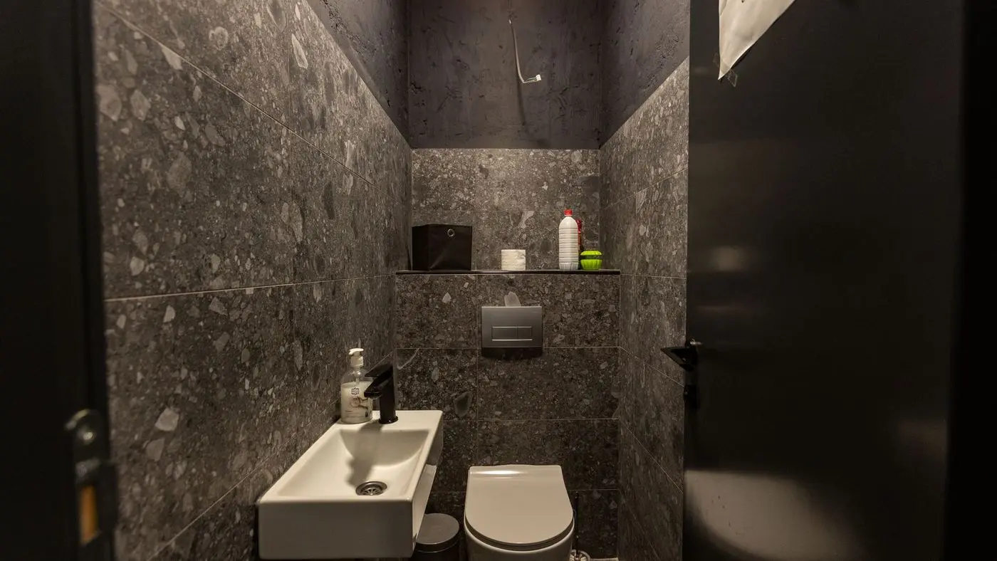 lokal na prodaju Novi Sad 226m2 519735
