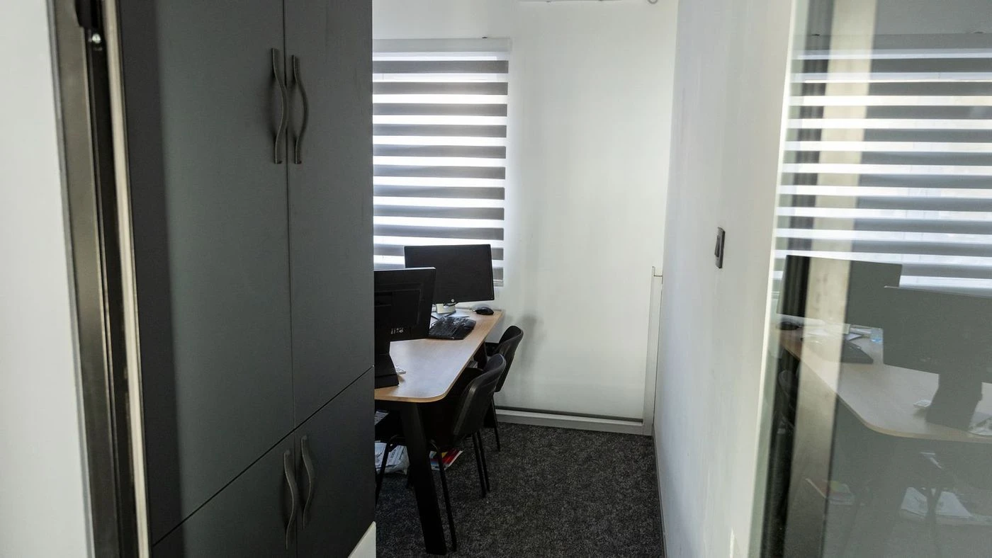lokal na prodaju Novi Sad 226m2 519735