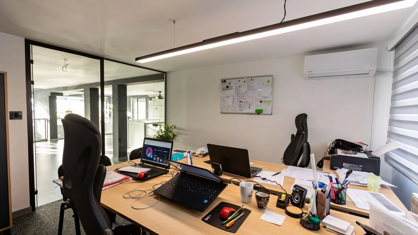 lokal na prodaju Novi Sad 226m2 519735