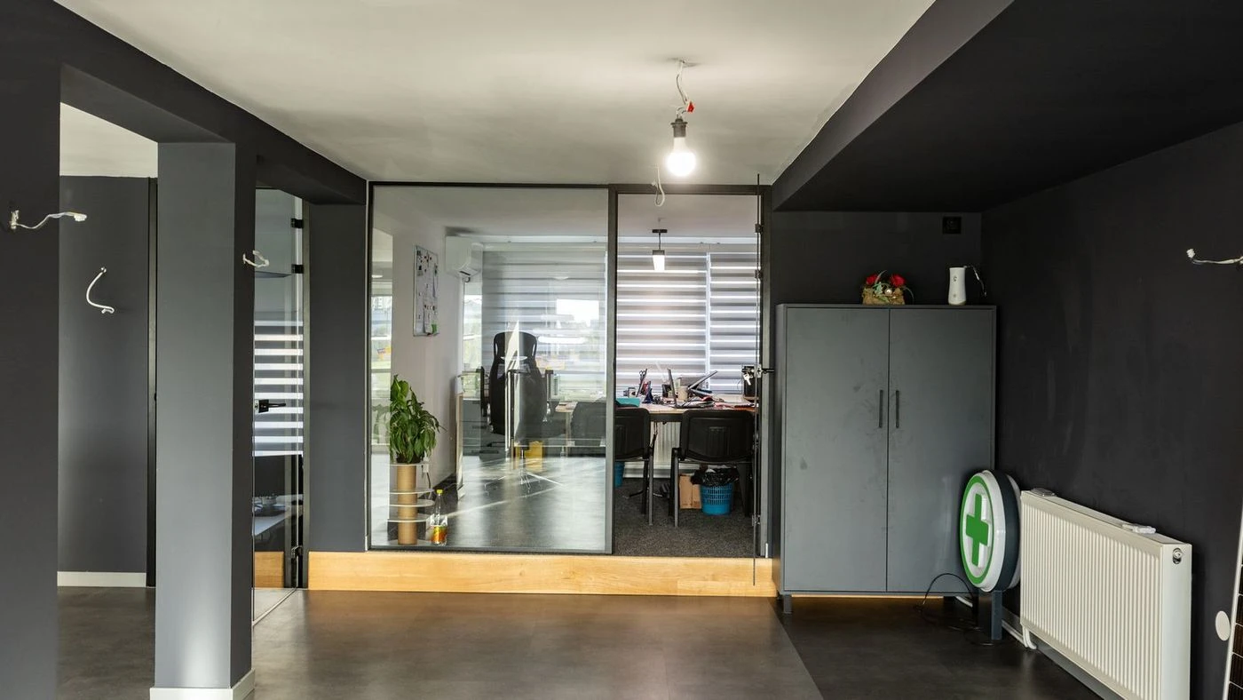 lokal na prodaju Novi Sad 226m2 519735
