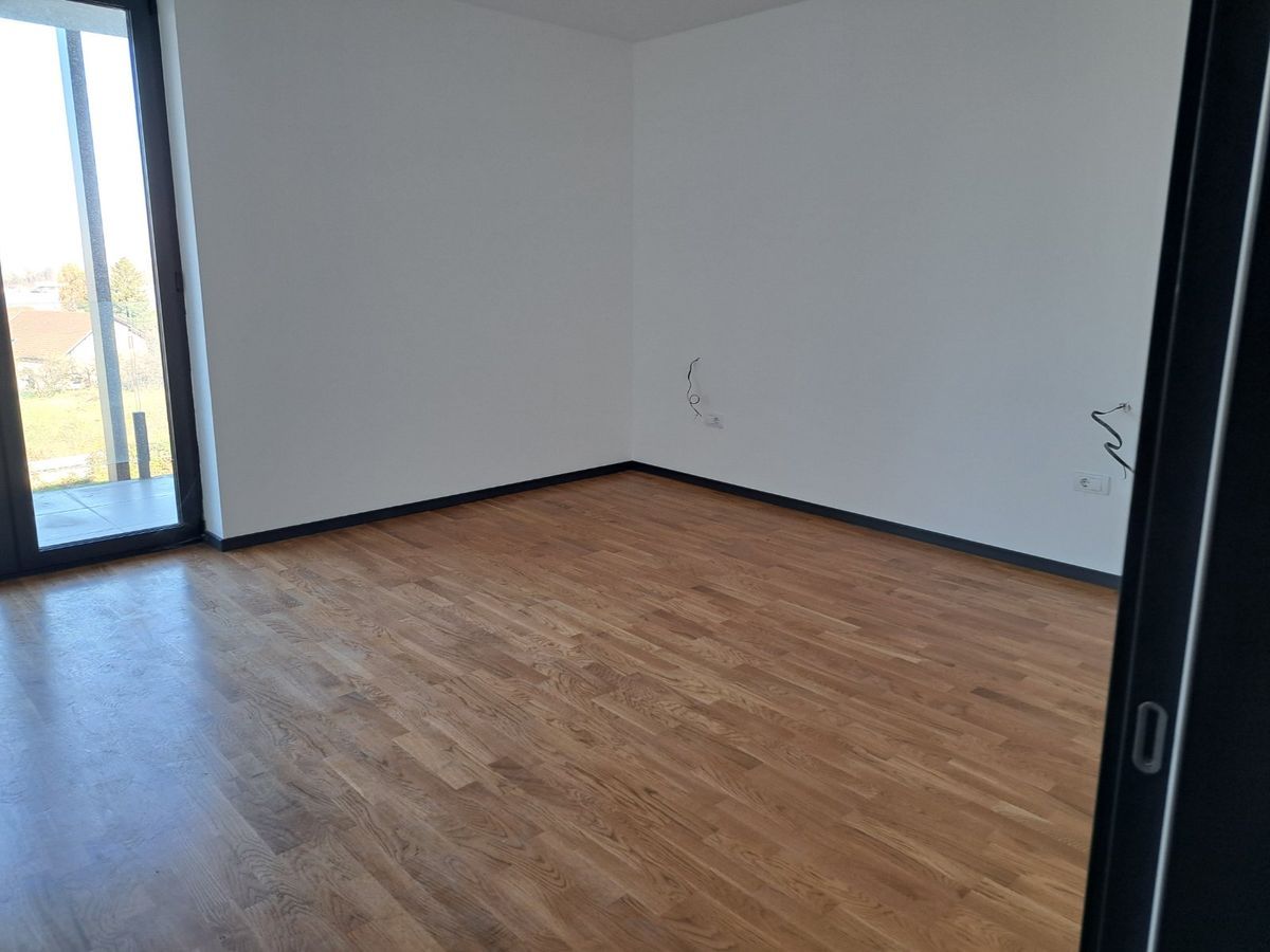 stan na prodaju Sremska Kamenica 151m2 521549