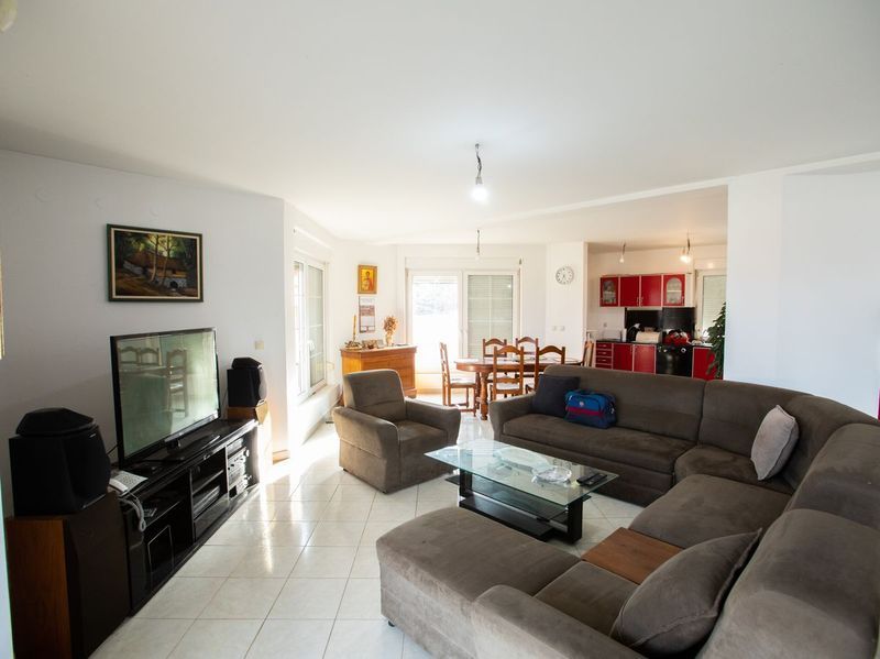 kuca na prodaju Sremska Kamenica, 656m2 546331