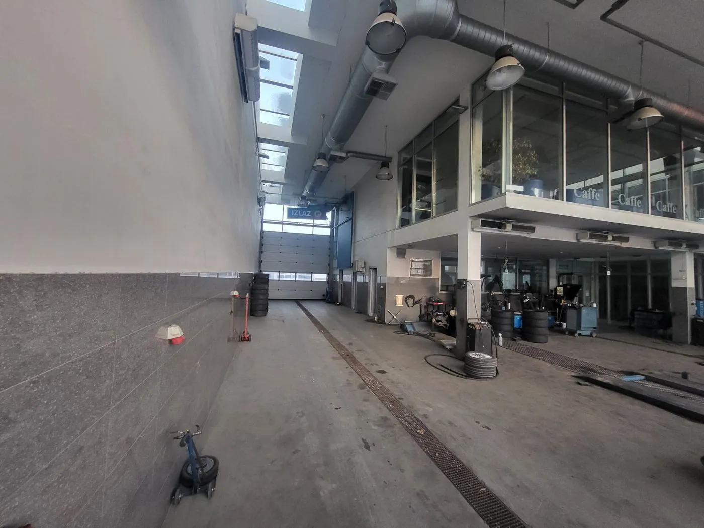 lokal na prodaju Novi Sad 1219m2 522595