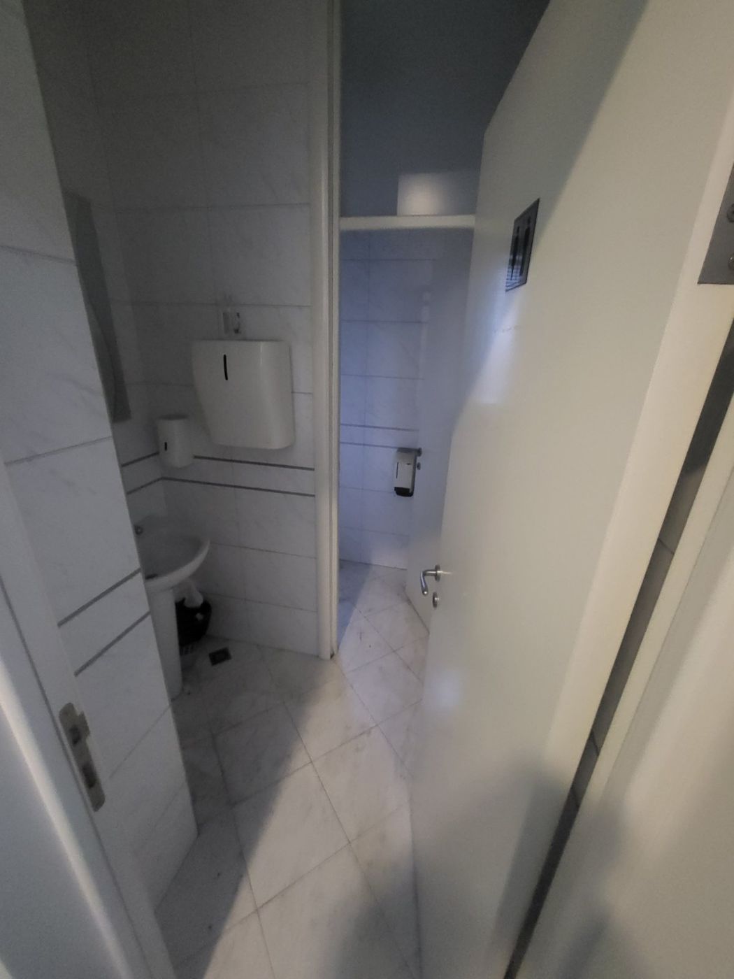 lokal na prodaju Novi Sad 1219m2 522595
