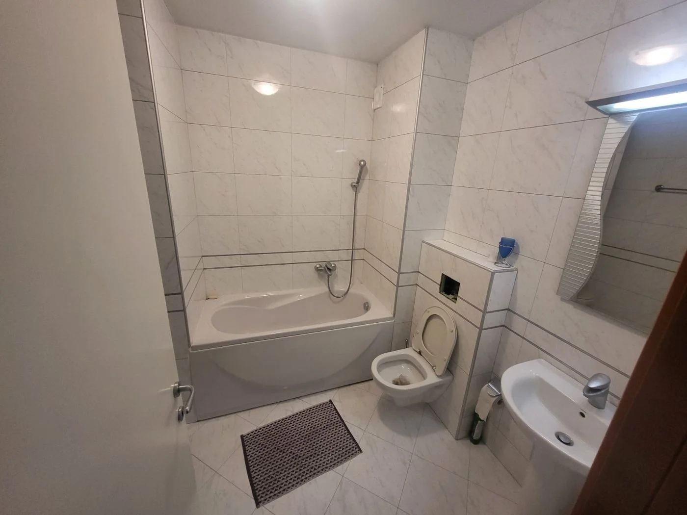 lokal na prodaju Novi Sad 1219m2 522595