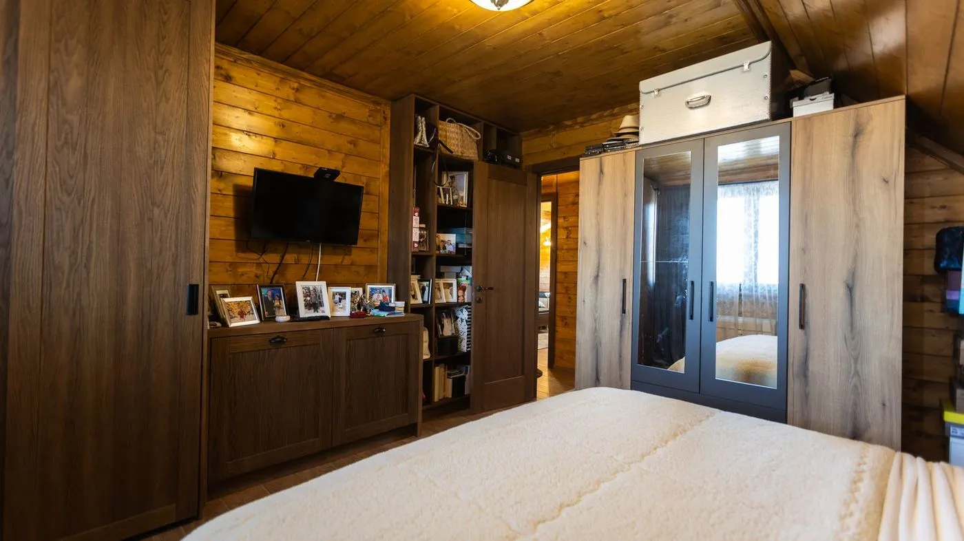 kuca na prodaju Sremska Kamenica 250m2 549723