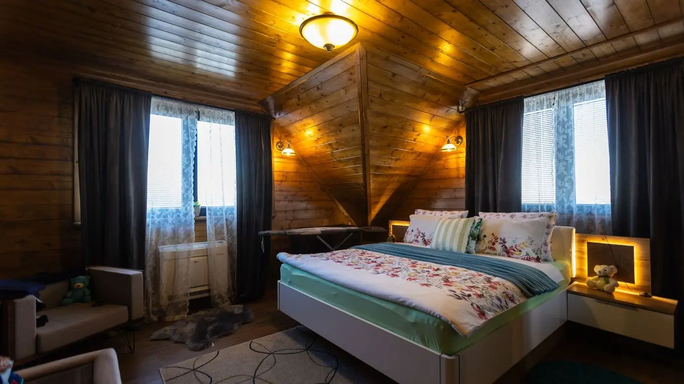kuca na prodaju Sremska Kamenica 250m2 549723