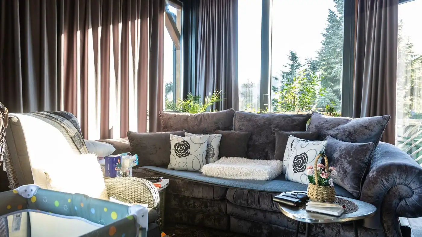kuca na prodaju Sremska Kamenica 250m2 549723