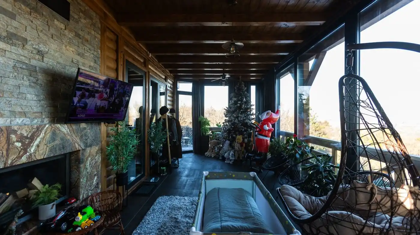 kuca na prodaju Sremska Kamenica 250m2 549723