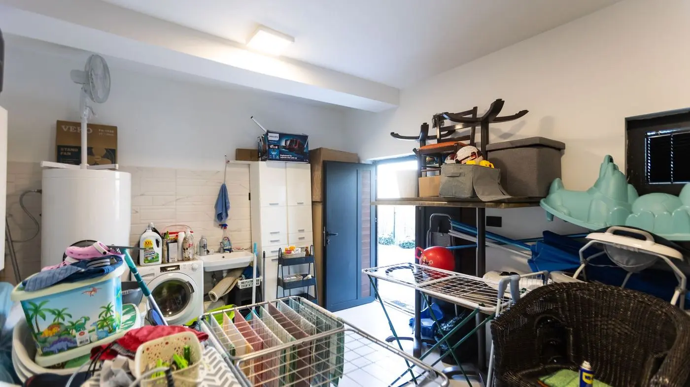 kuca na prodaju Sremska Kamenica 250m2 549723
