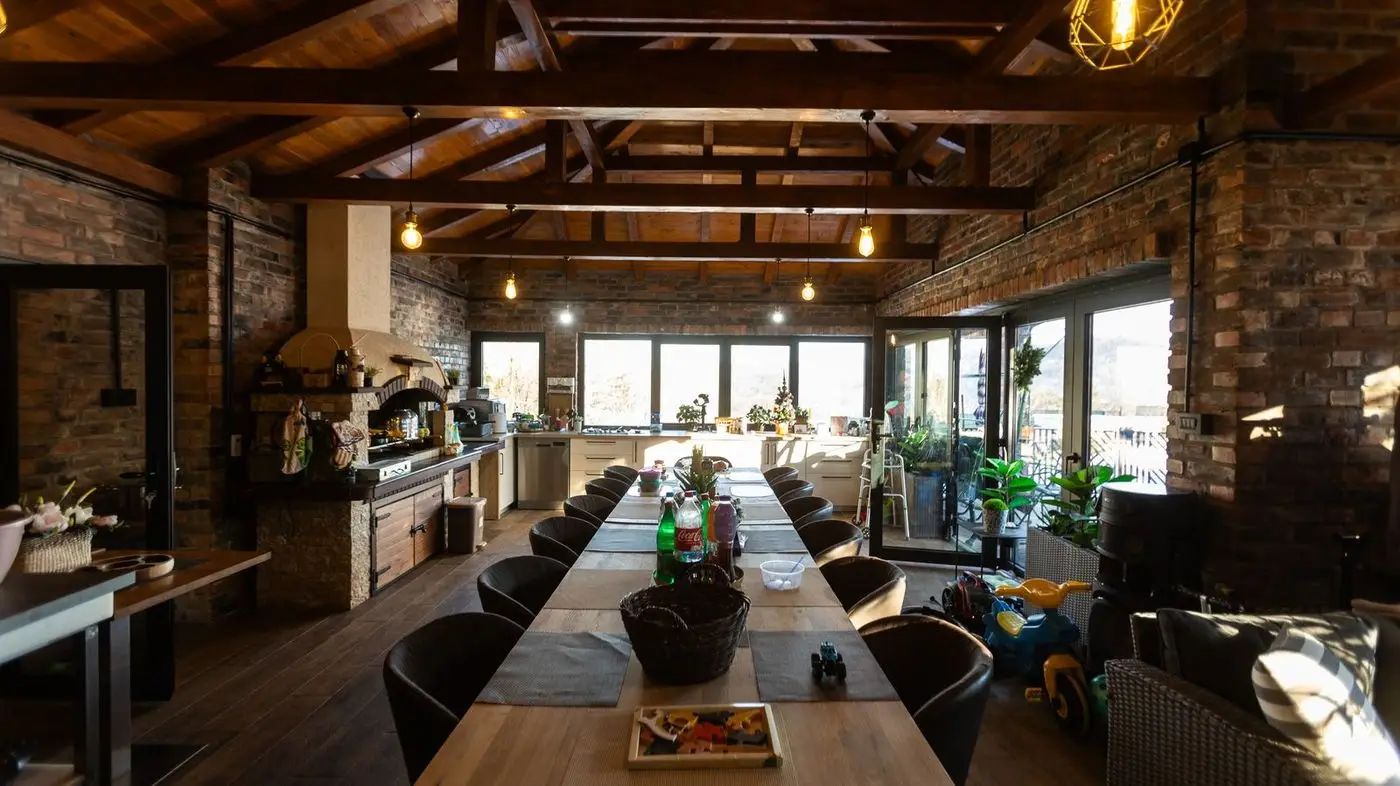 kuca na prodaju Sremska Kamenica 250m2 549723