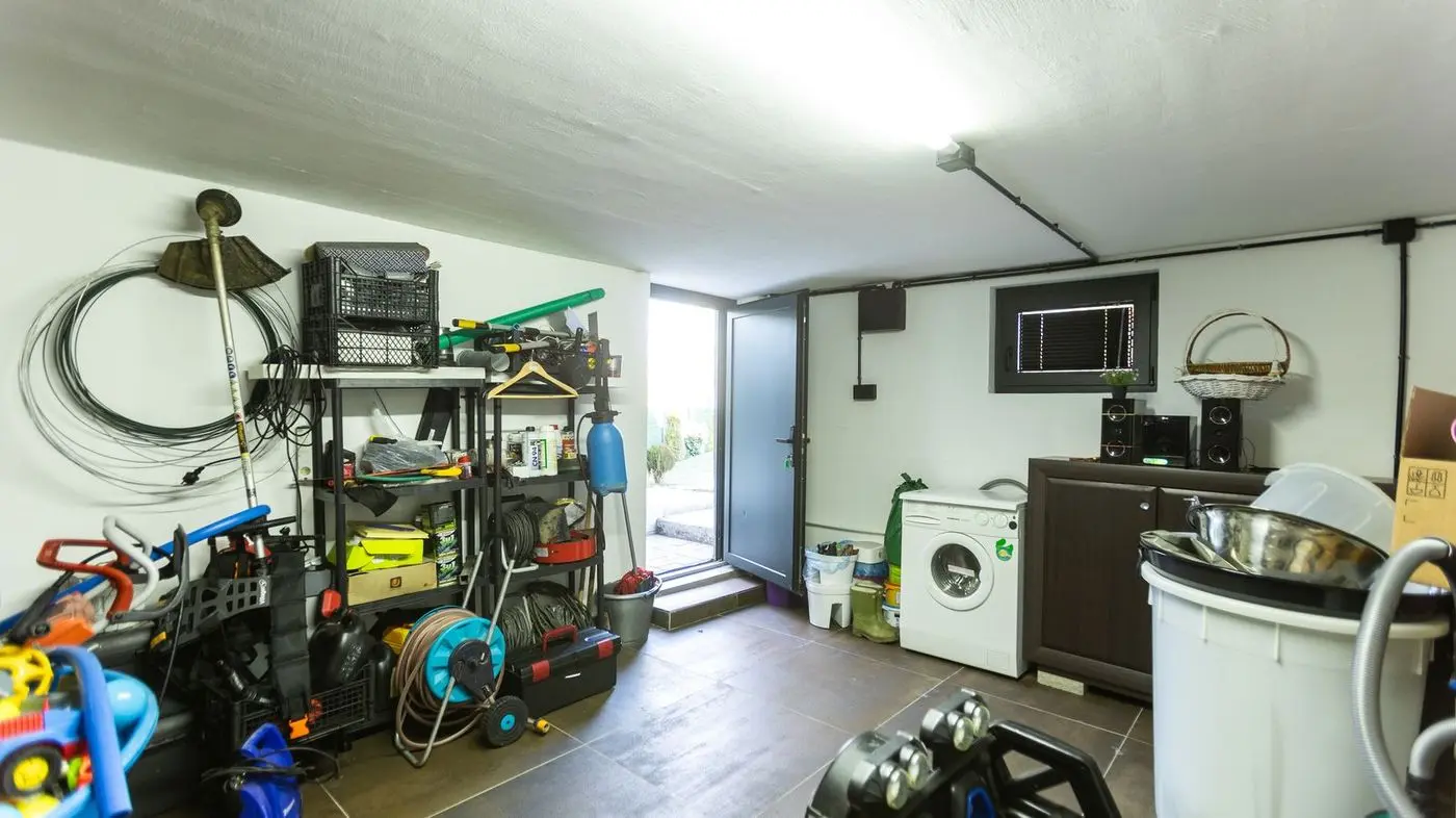 kuca na prodaju Sremska Kamenica 250m2 549723