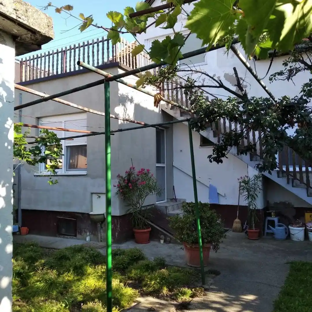 kuca na prodaju Futog 130m2 523951