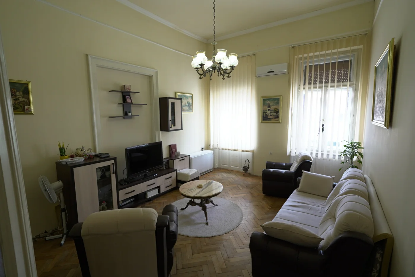 stan na prodaju Novi Sad 250m2 523854