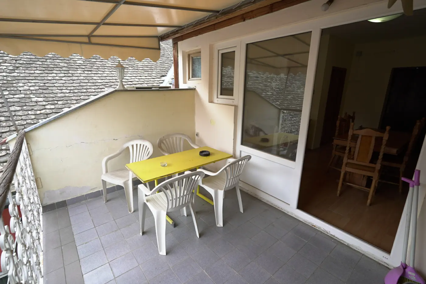 stan na prodaju Novi Sad 250m2 523854