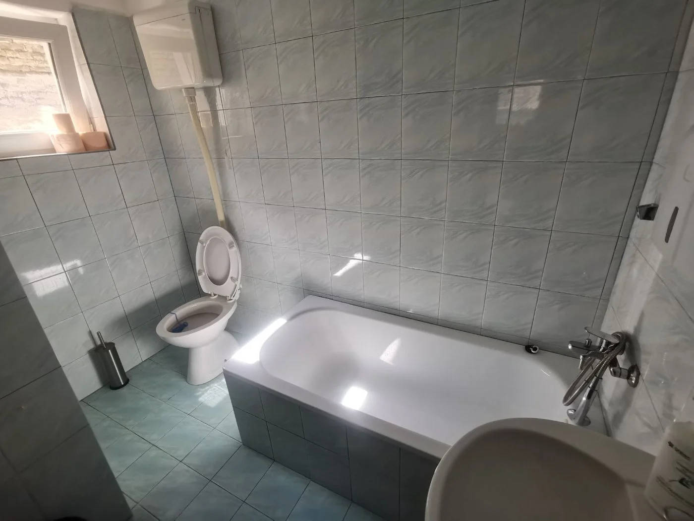 lokal za izdavanje Novi Sad 63m2 10111