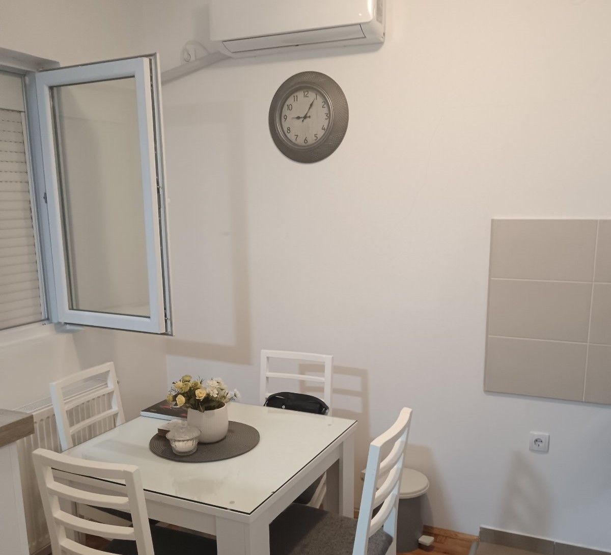 Stan za izdavanje Novi Sad 38m2, 10581