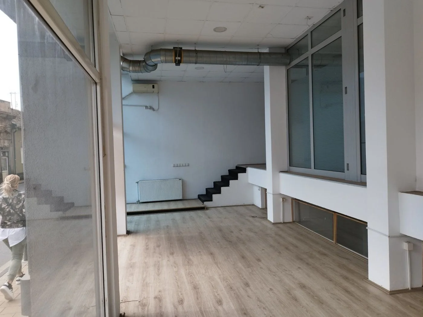 lokal na prodaju Novi Sad 86m2 528956