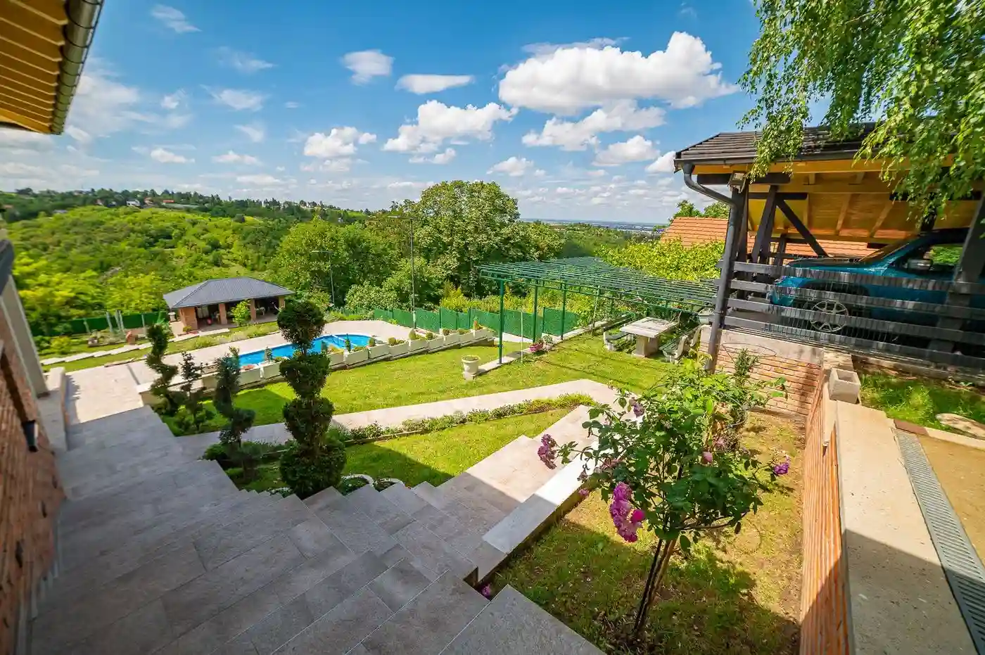 kuca na prodaju Sremska Kamenica 290m2 551063