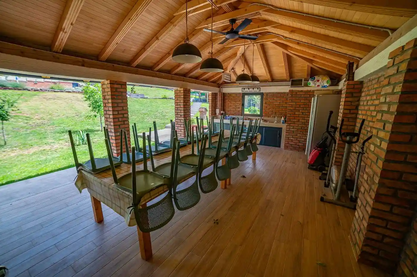 kuca na prodaju Sremska Kamenica 290m2 551063