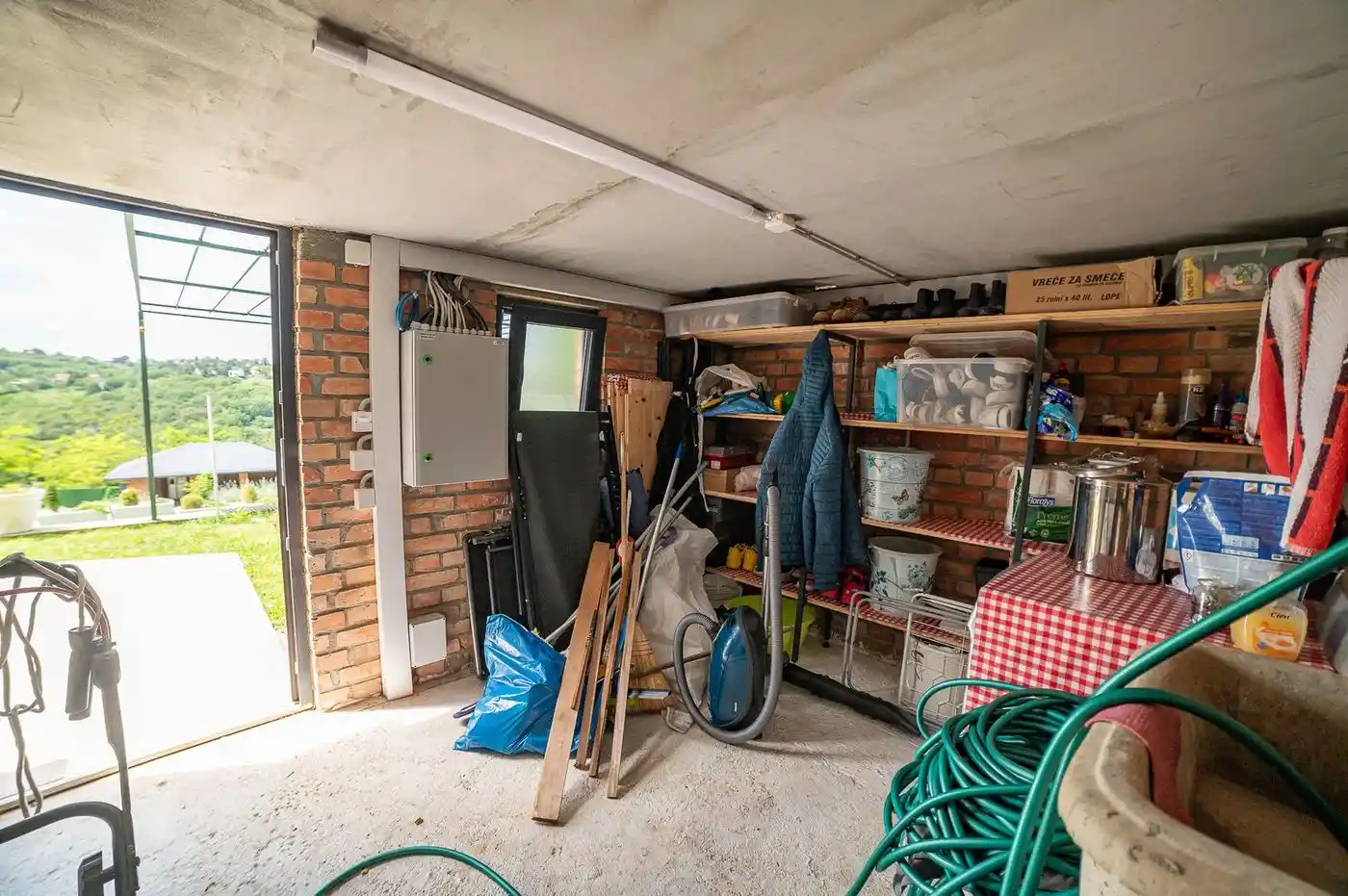 kuca na prodaju Sremska Kamenica 290m2 551063