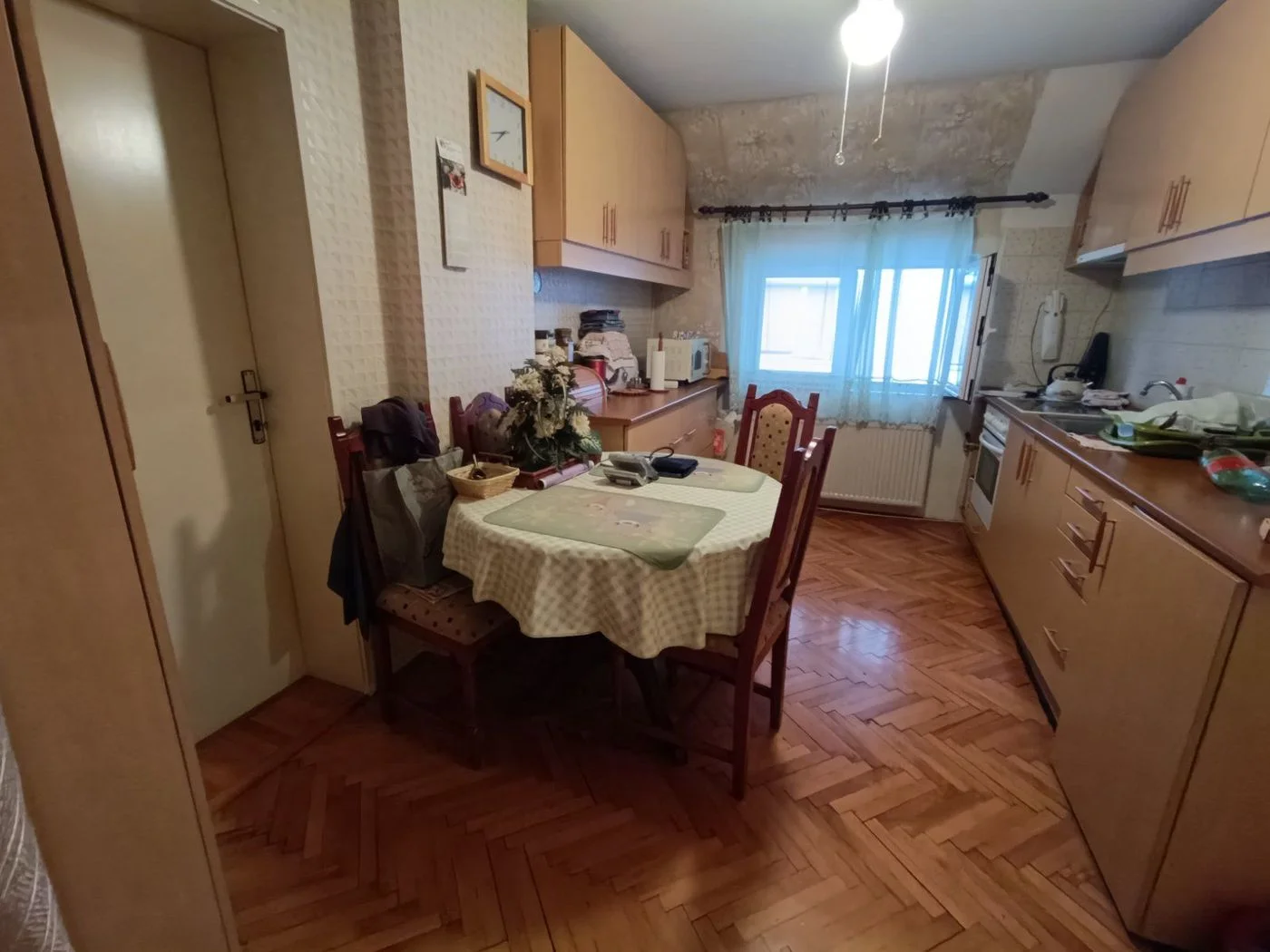kuca na prodaju Petrovaradin 250m2 529468