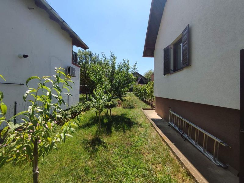 kuca na prodaju Petrovaradin 85m2 529607
