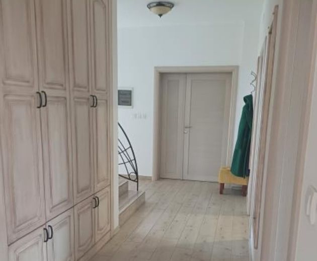 kuca na prodaju Temerin 274m2 529421