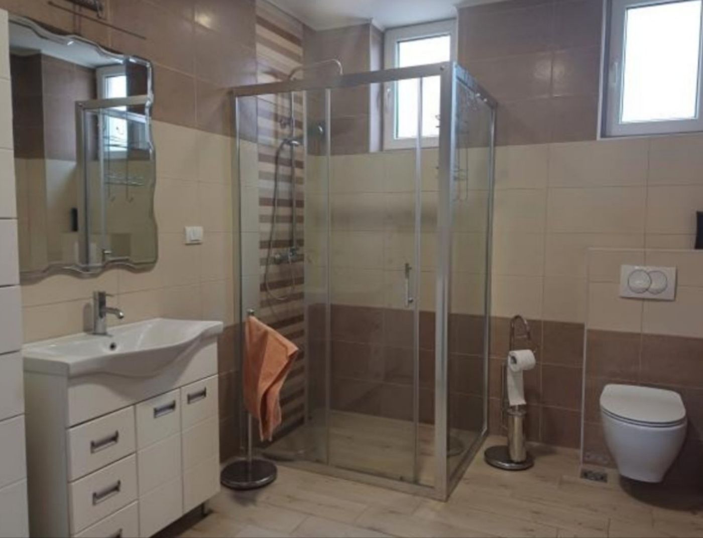 kuca na prodaju Temerin 274m2 529421