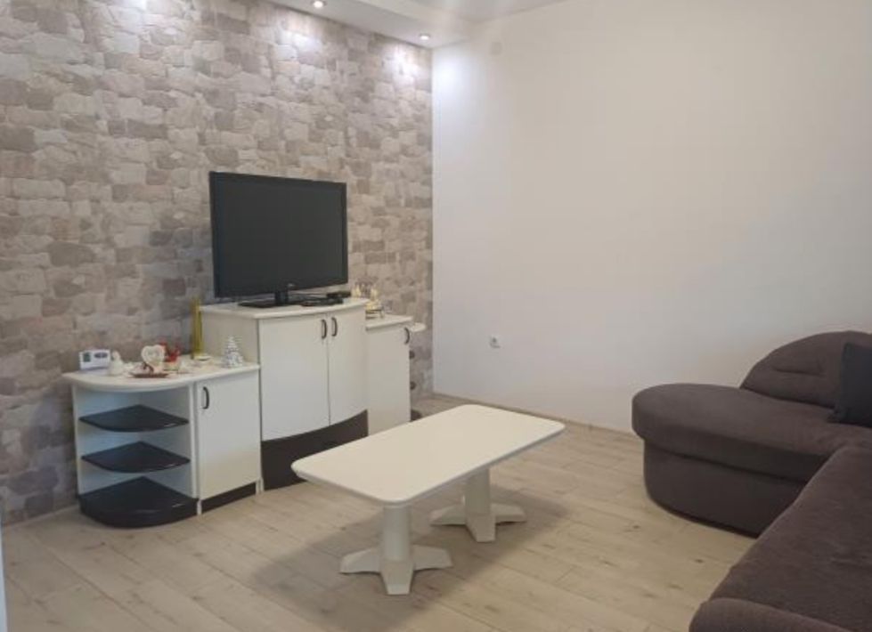 kuca na prodaju Temerin 274m2 529421