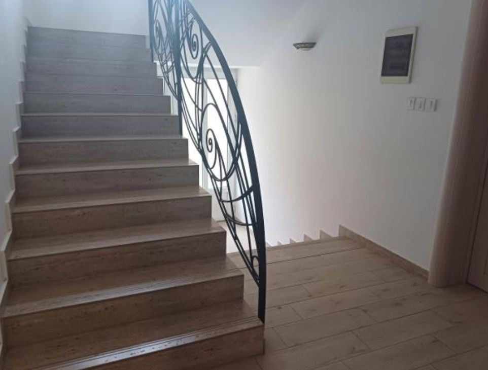 kuca na prodaju Temerin 274m2 529421