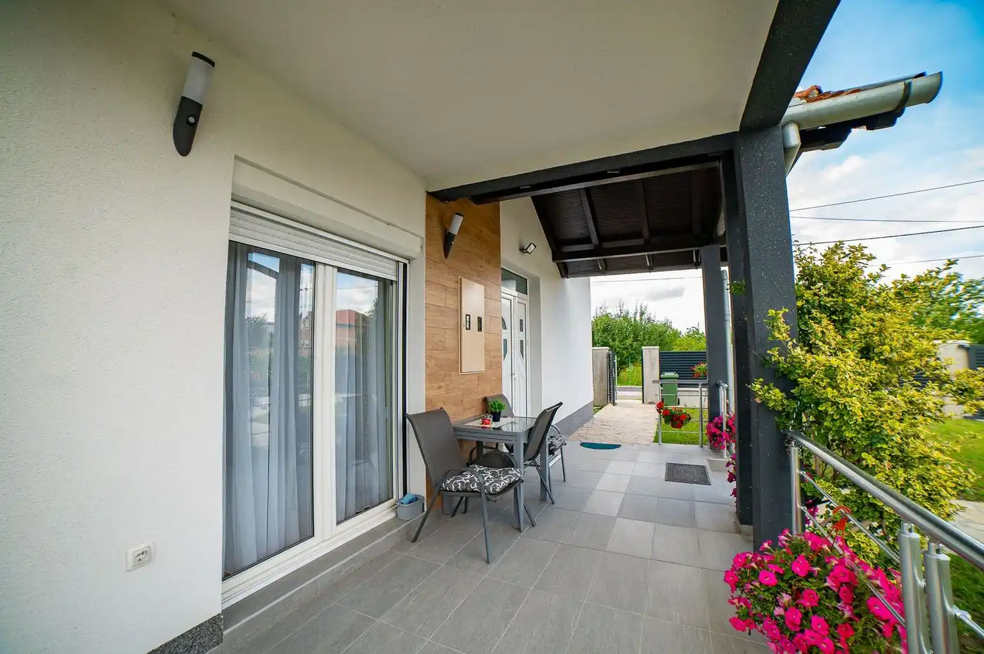 kuca na prodaju Novi Sad, 178m2 552783