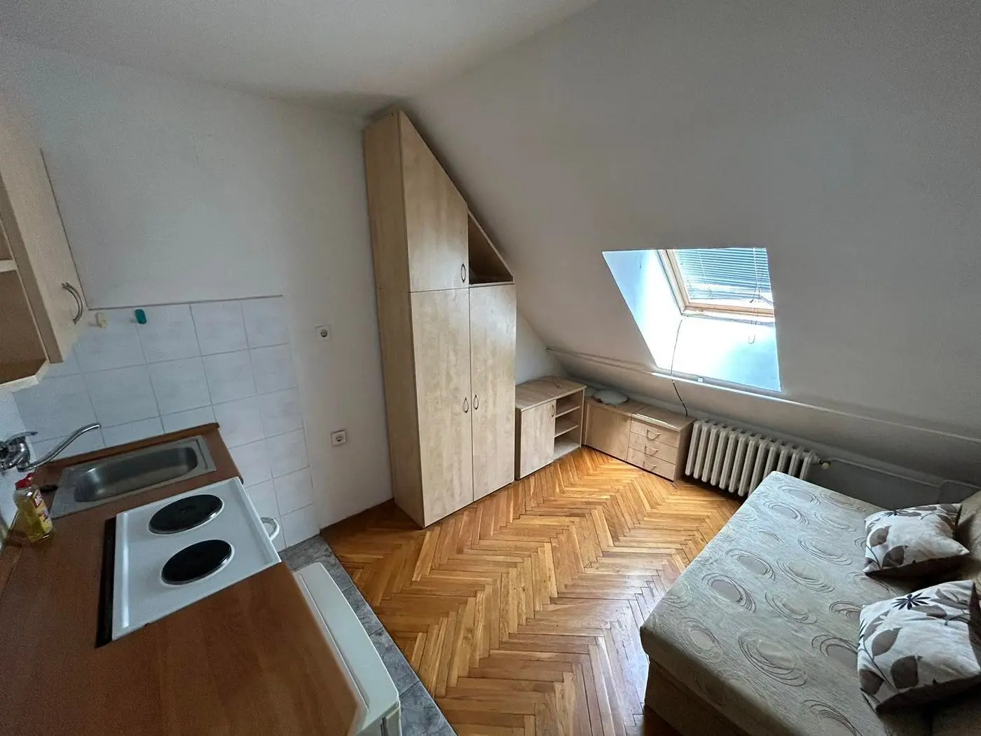 stan na prodaju Novi Sad, 14m2 562233