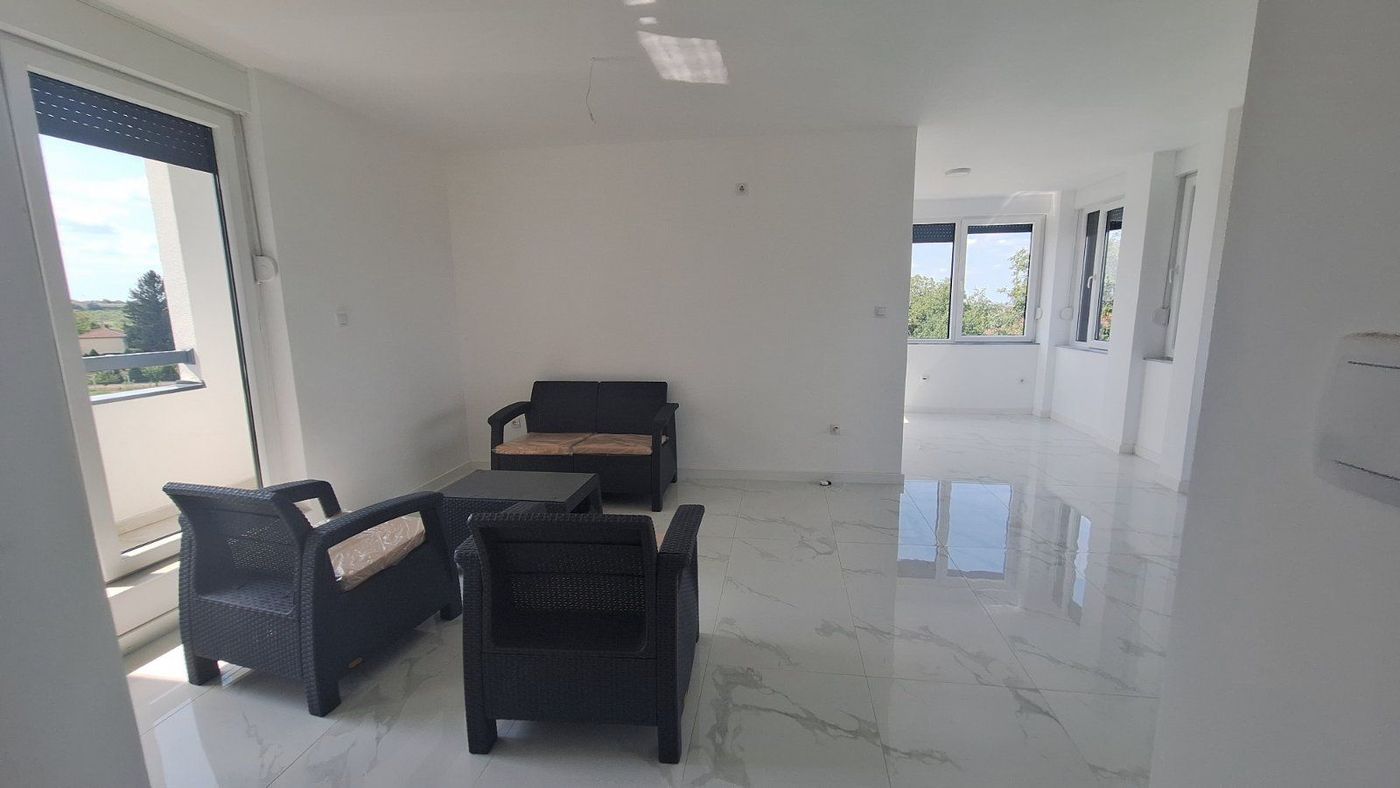 stan na prodaju Petrovaradin 100m2 492584