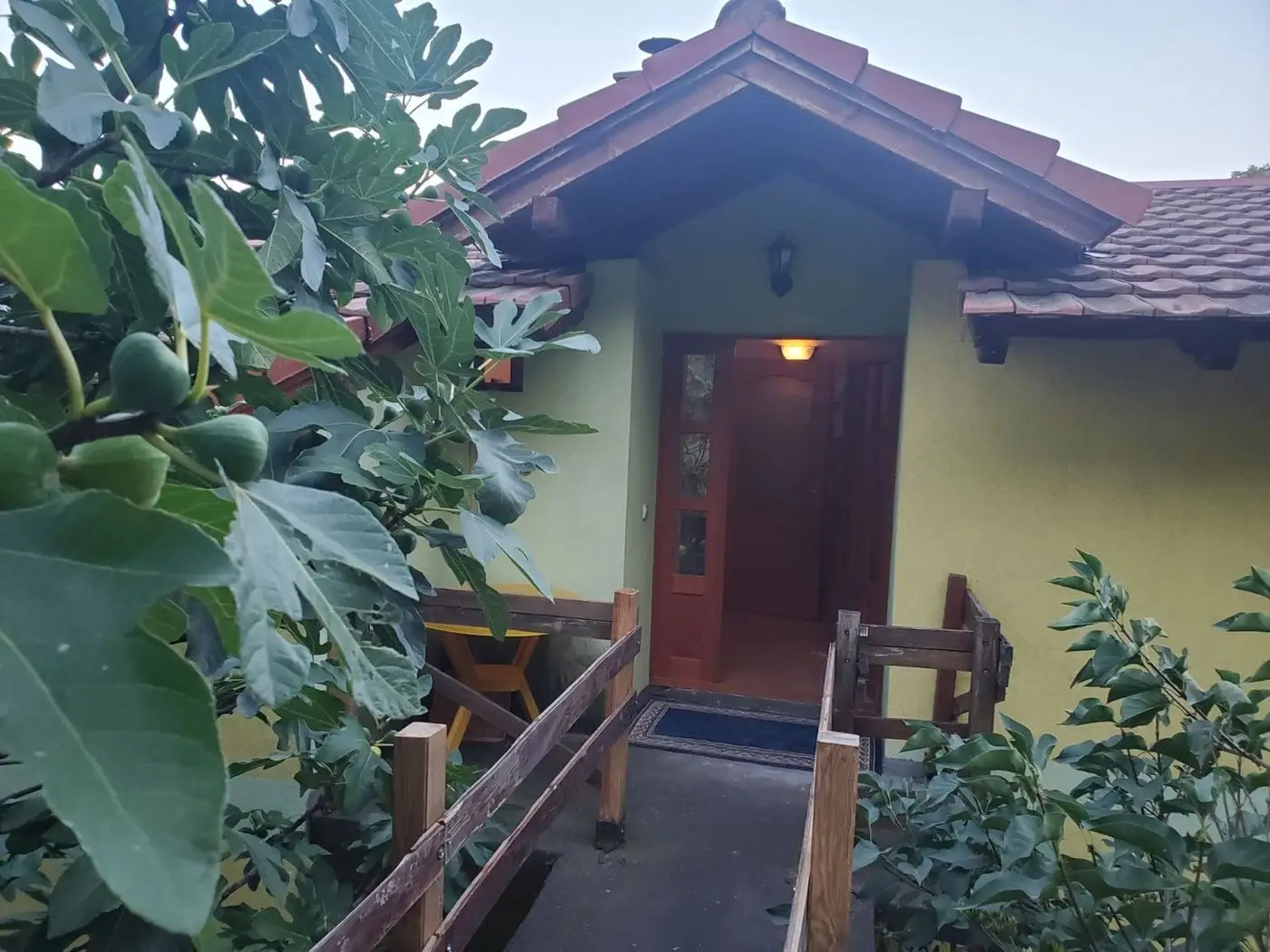 kuca na prodaju Sremska Kamenica 187m2 532588