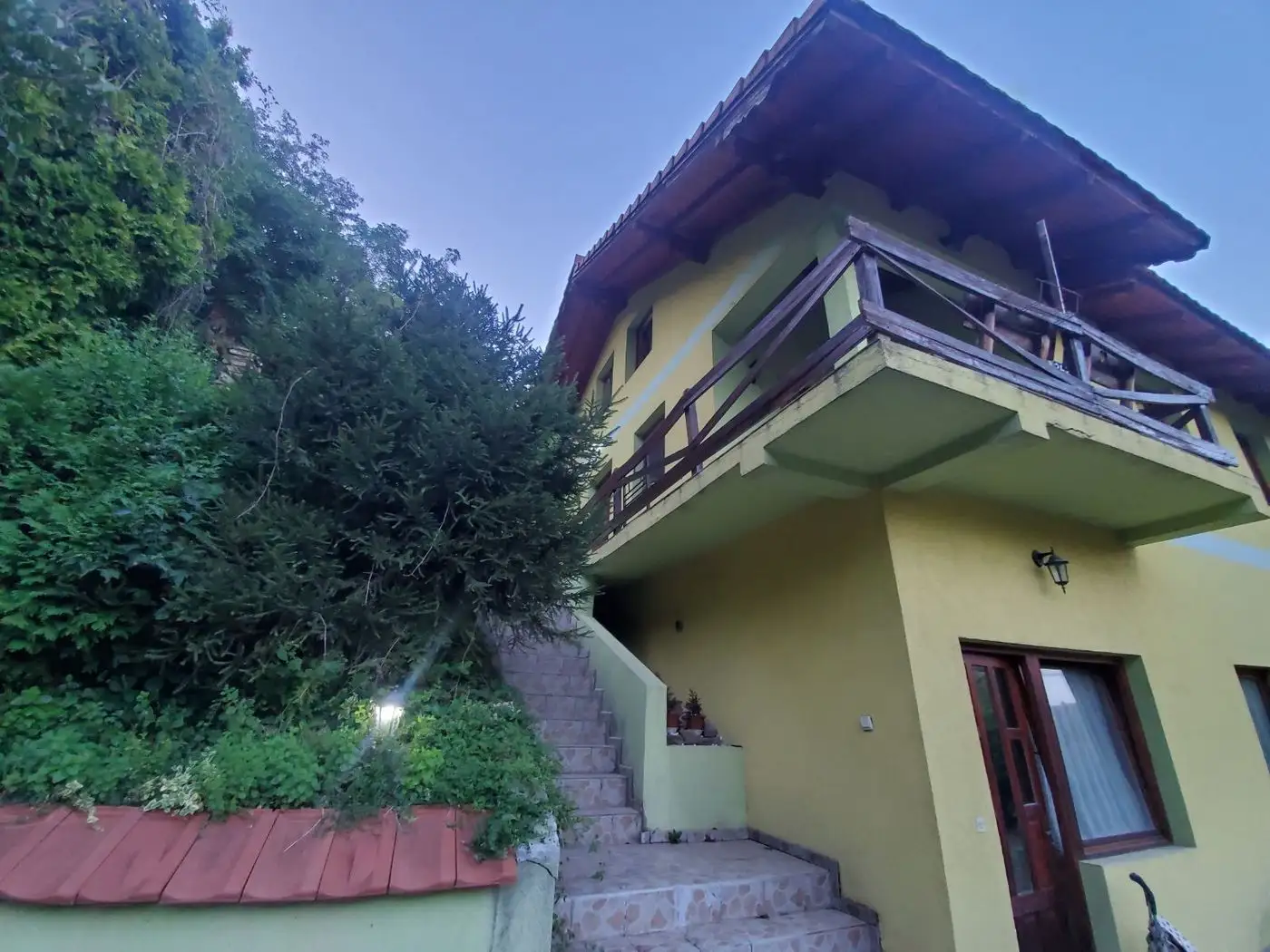 kuca na prodaju Sremska Kamenica 187m2 532588