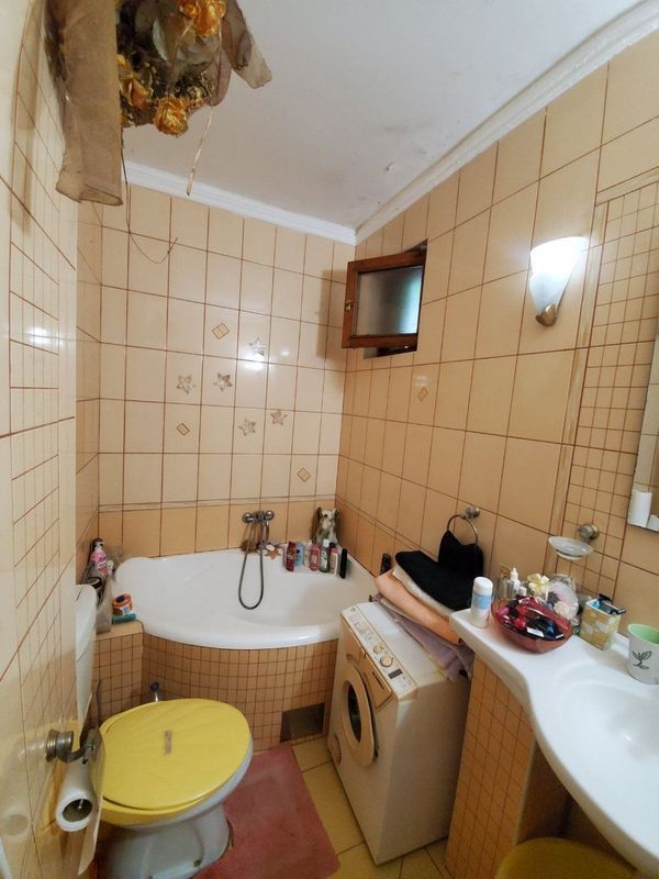 kuca na prodaju Sremska Kamenica 187m2 532588