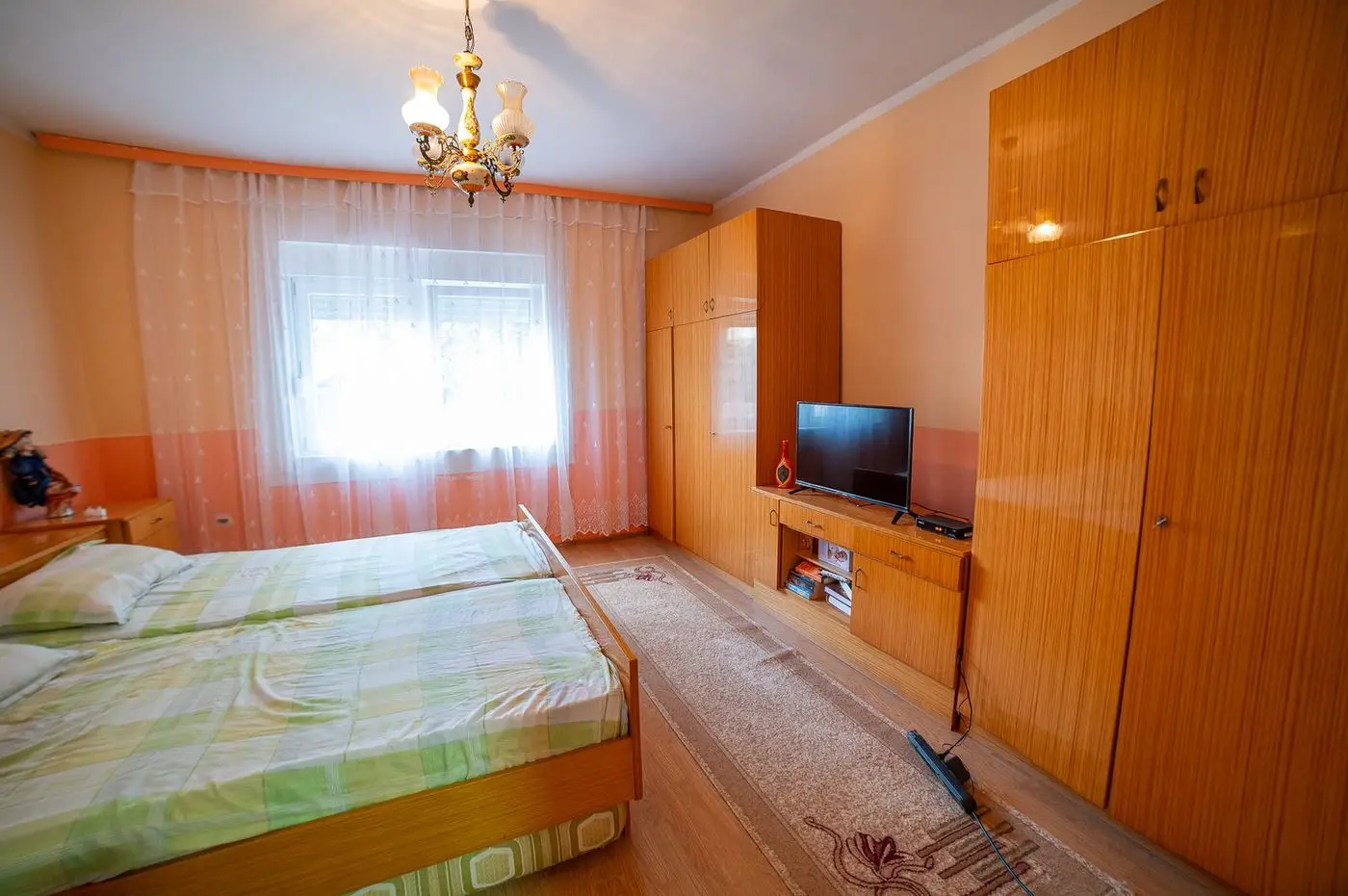 kuca na prodaju Kać 175m2 533584