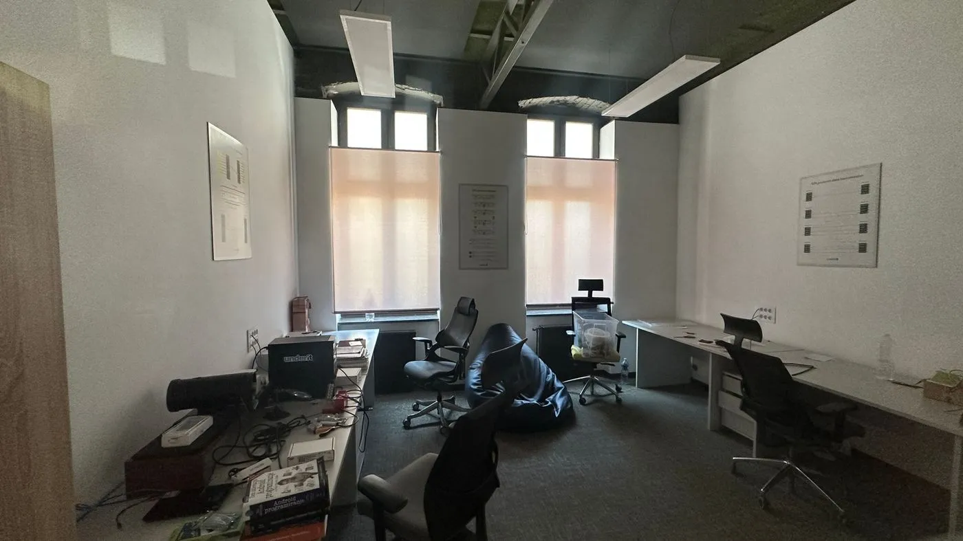 lokal za izdavanje Novi Sad 220m2 11630