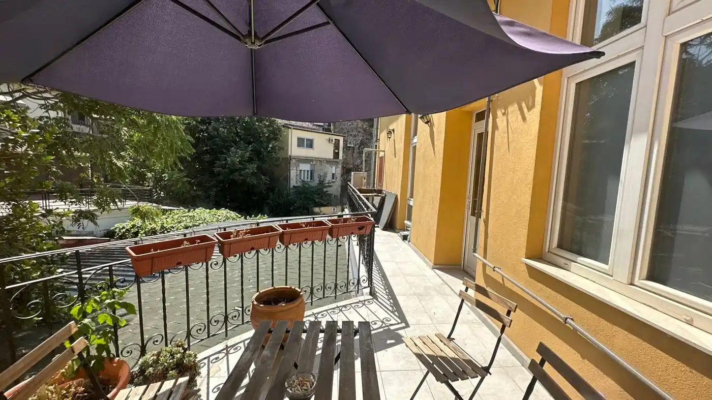 lokal za izdavanje Novi Sad 220m2 11630