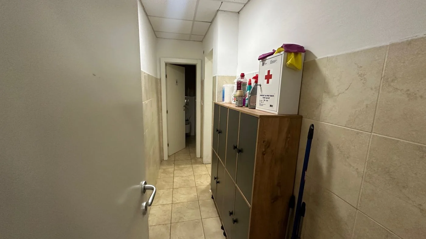 lokal za izdavanje Novi Sad 220m2 11630