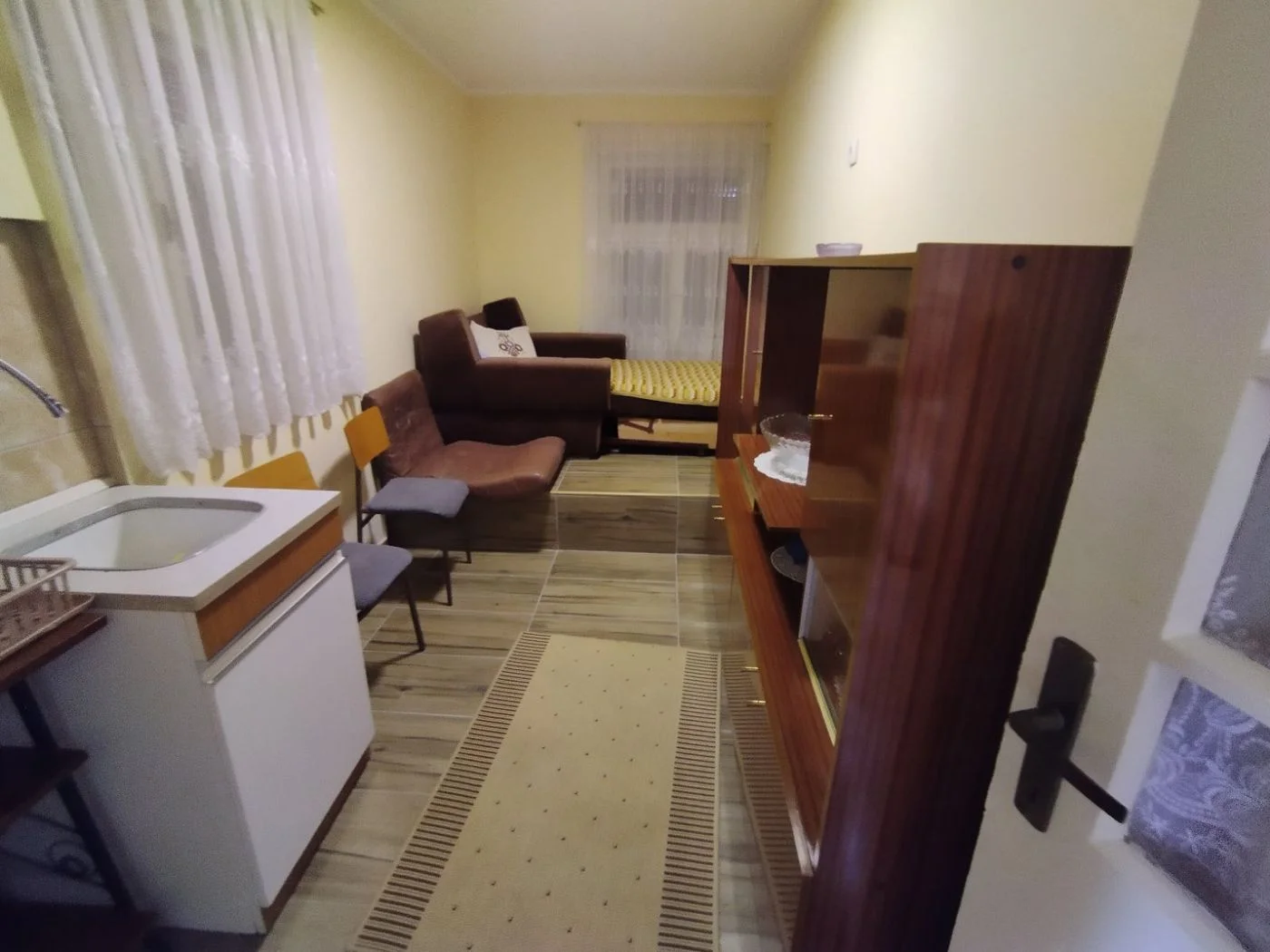 kuca na prodaju Vrdnik 80m2 533772