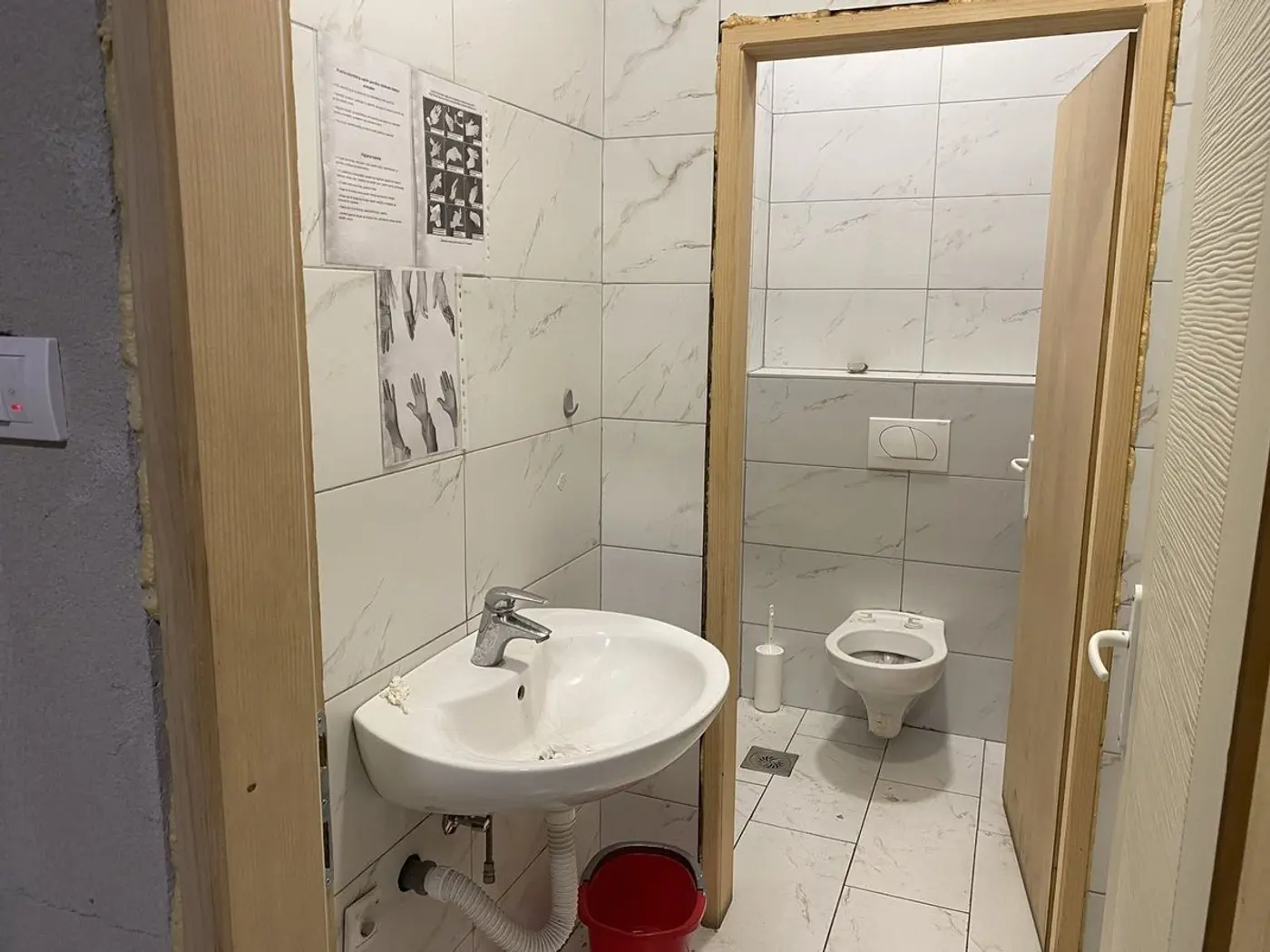 lokal na prodaju Novi Sad 224m2 531574