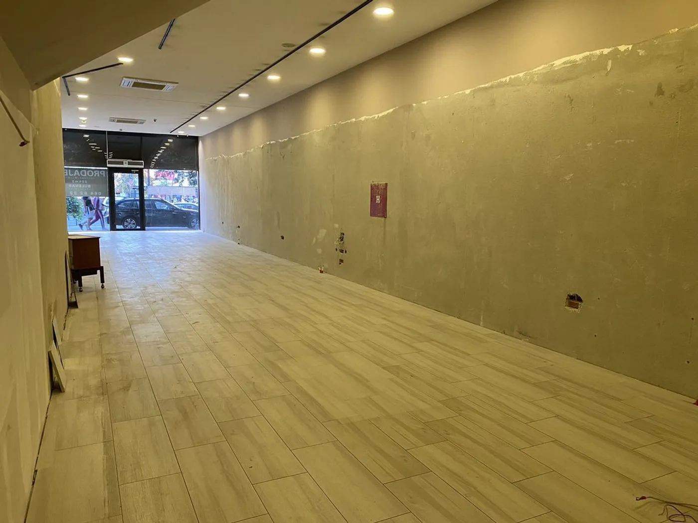 lokal na prodaju Novi Sad 224m2 531574