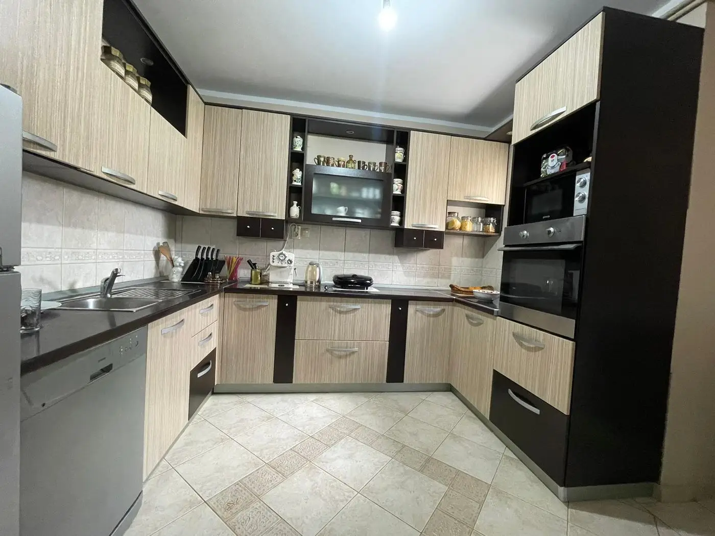 kuca na prodaju Novi Sad 240m2 521234